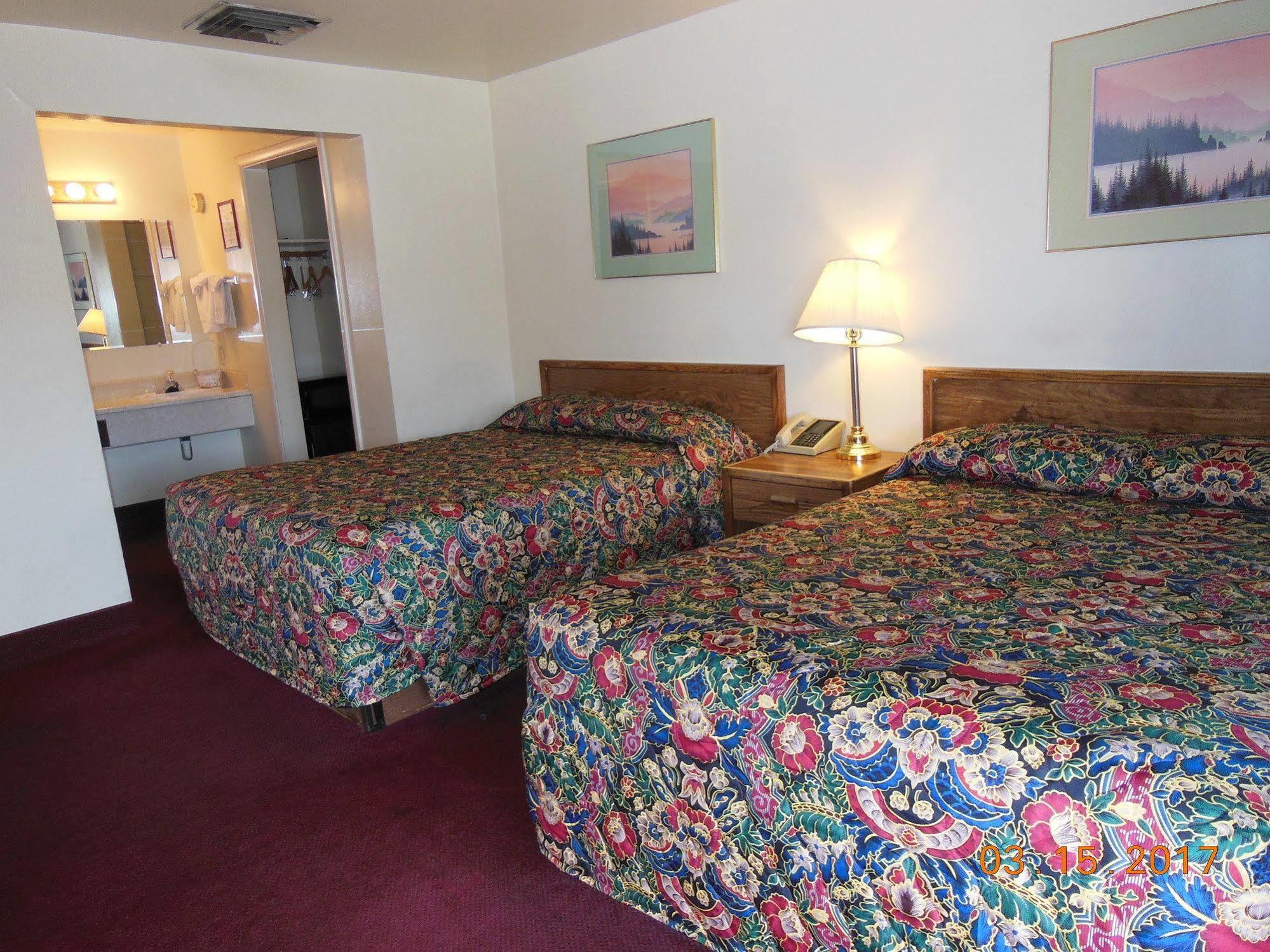 Super 8 By Wyndham Williams West Route 66 - Grand Canyon Area מראה חיצוני תמונה