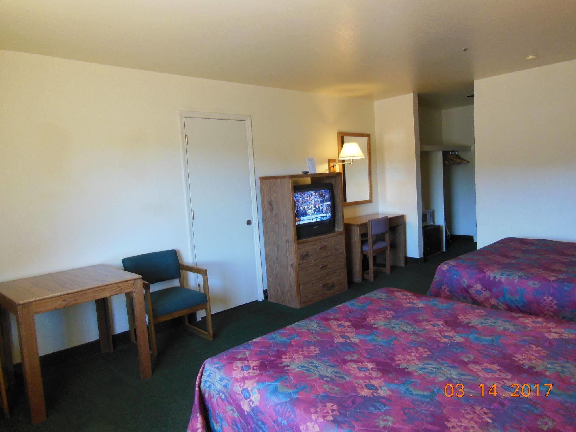 Super 8 By Wyndham Williams West Route 66 - Grand Canyon Area מראה חיצוני תמונה