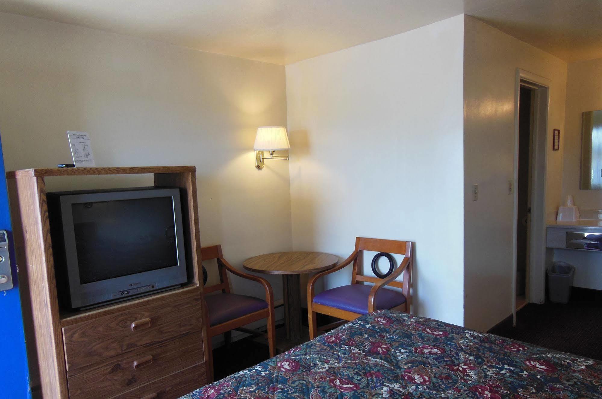 Super 8 By Wyndham Williams West Route 66 - Grand Canyon Area מראה חיצוני תמונה